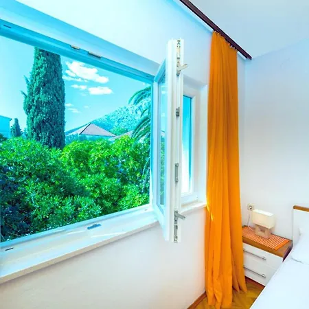 Stunning 3-bed House In Holiday home
