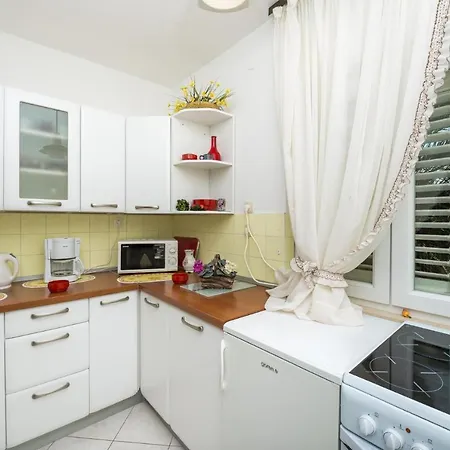 Stunning 3-bed House In Holiday home Orebic